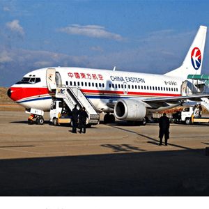 九寨黄龙机场空运航空快运业稳步发展的原因是什么？